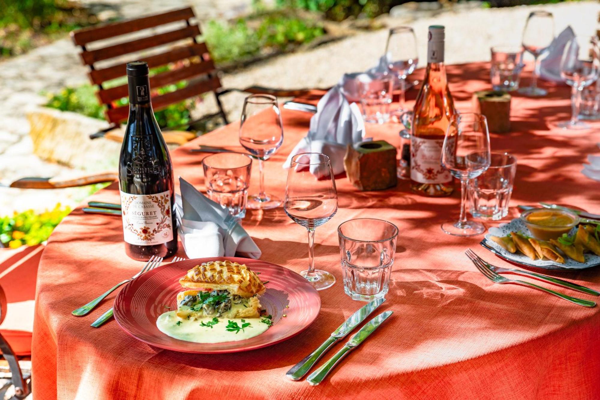 Hotellerie Du Domaine De Cabasse Séguret Екстериор снимка
